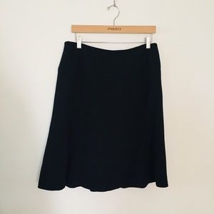 Ann Taylor size 12 black 24 in flare lined skirt